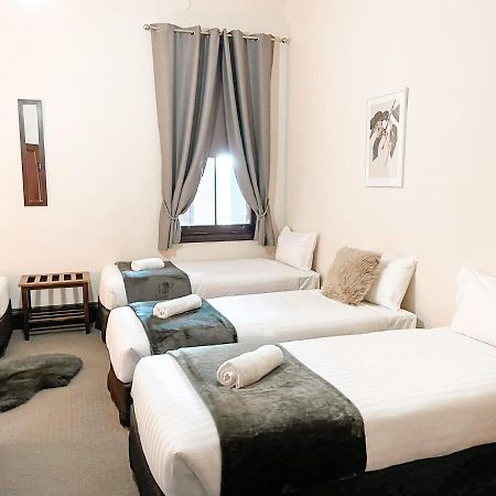 Neath Hotel Ngoại thất bức ảnh