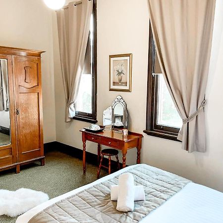 Neath Hotel Ngoại thất bức ảnh