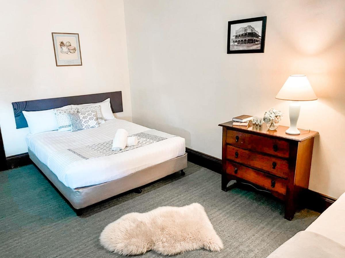 Neath Hotel Ngoại thất bức ảnh