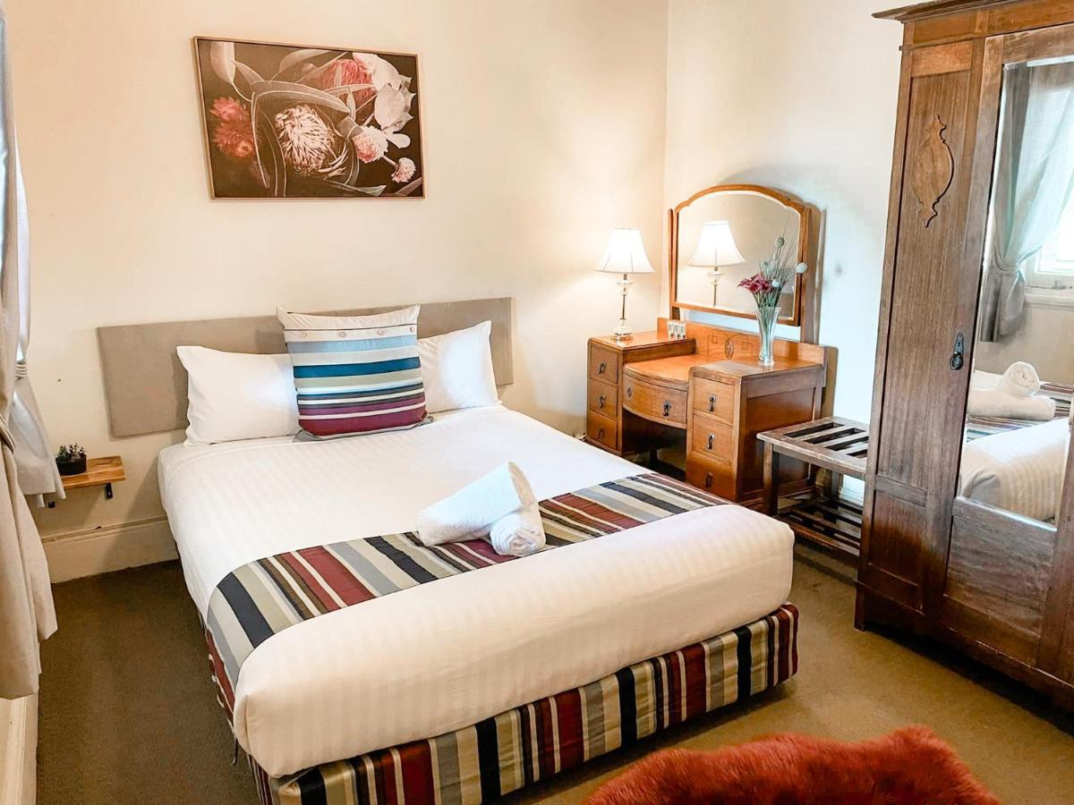 Neath Hotel Ngoại thất bức ảnh