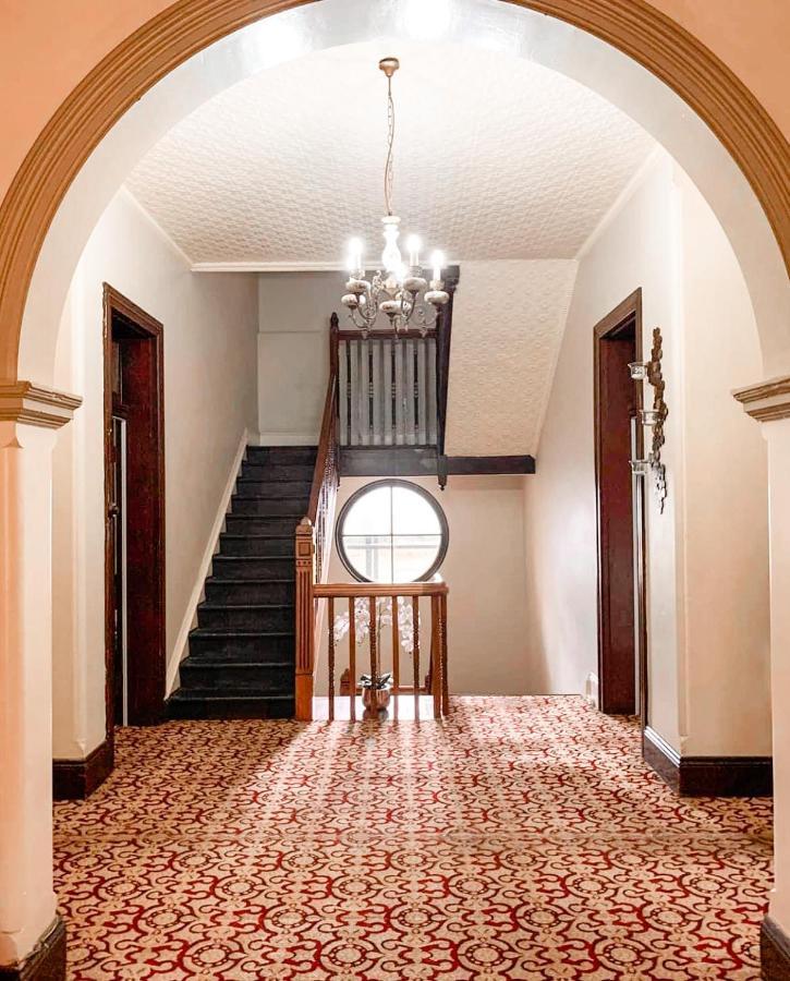 Neath Hotel Ngoại thất bức ảnh