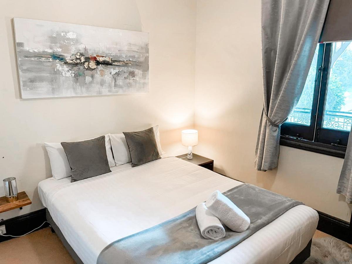 Neath Hotel Ngoại thất bức ảnh