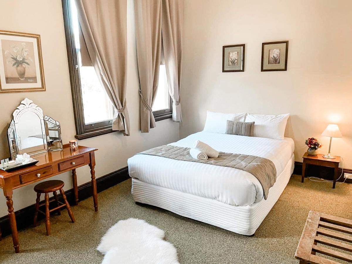 Neath Hotel Ngoại thất bức ảnh