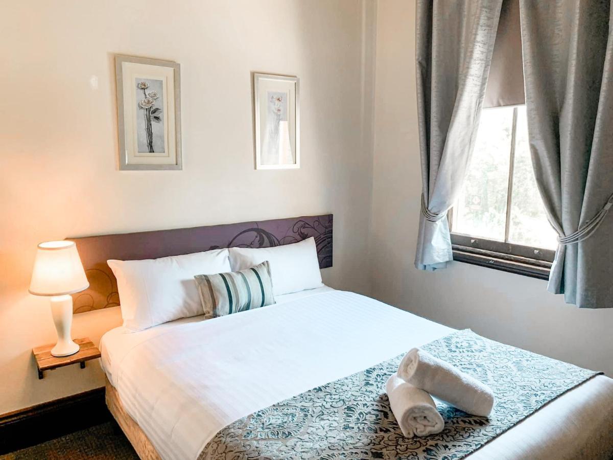 Neath Hotel Ngoại thất bức ảnh