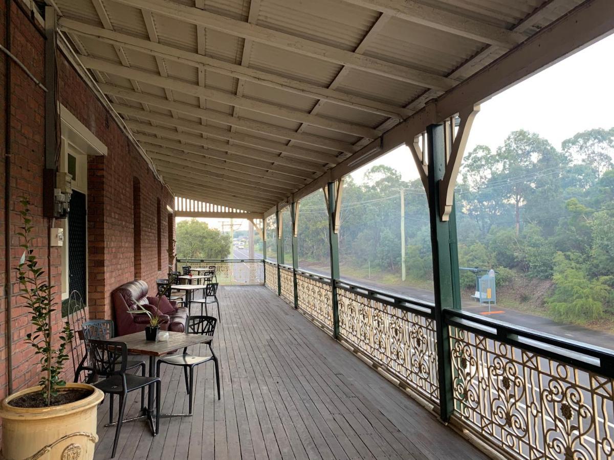 Neath Hotel Ngoại thất bức ảnh
